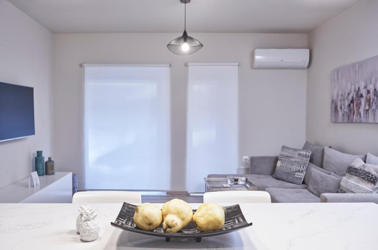 Charitos Iχ, Chic N Modern 2Bd Apt 雅典 外观 照片