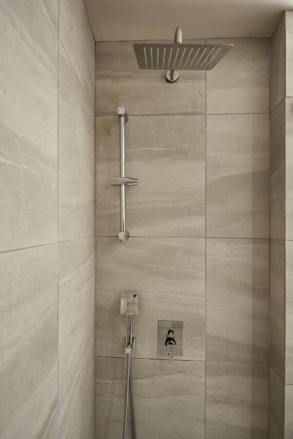 Charitos Iχ, Chic N Modern 2Bd Apt 雅典 外观 照片